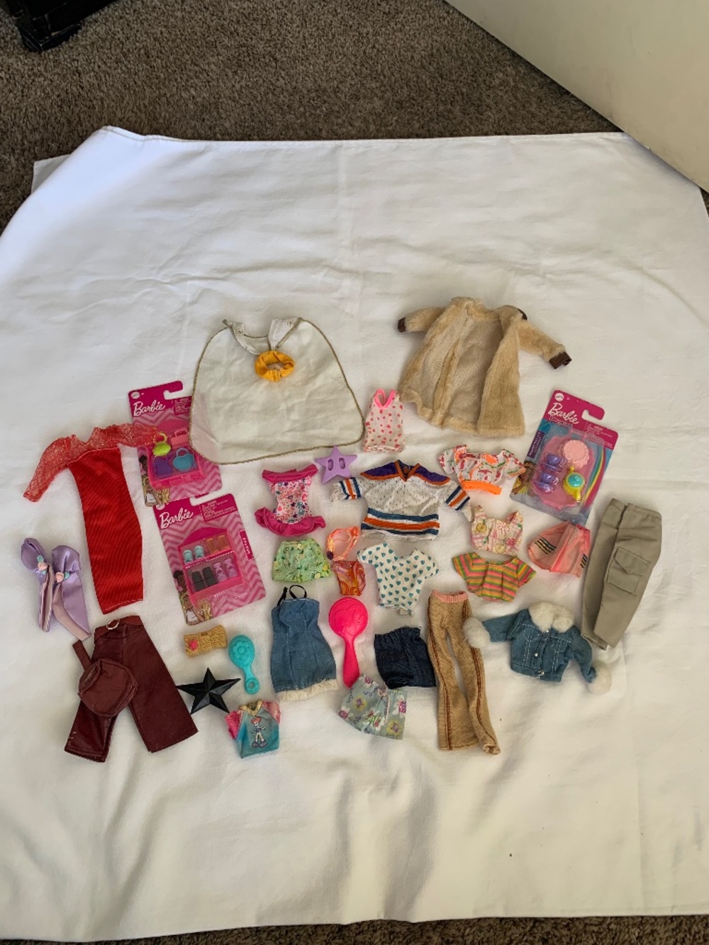 Barbie Fashion Doll Clothes Accessories Lot Mattel Vintage and Newer